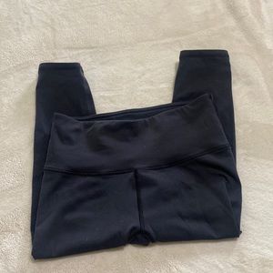 Lululemon workout crops